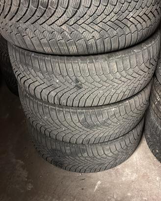 Gomme invernali bridgestone 255/55/r18