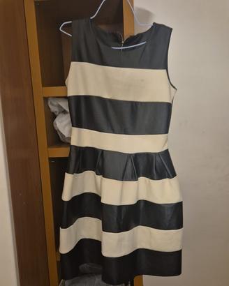 vestito di pelle