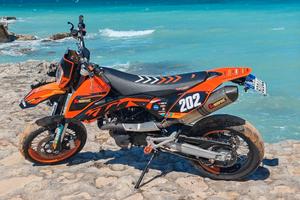 ktm 690 smc 