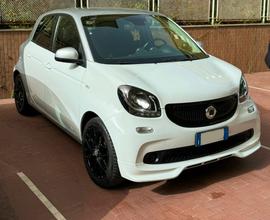 Smart ForFour 0.9 turbo 90cv kit Brabus + scarico