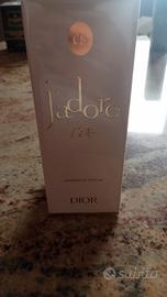 J'Adore