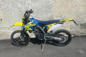 Suzuki valenti RME 125 4t