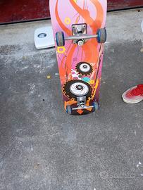 sto vendendo skateboard 