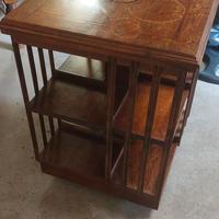 Libreria girevole inglese