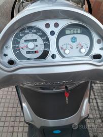 Beverly 400 ie Tourer