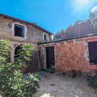 Indipendente da ultimare con cortile