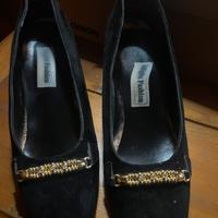 Scarpe nere con tacco auadrato high fashion