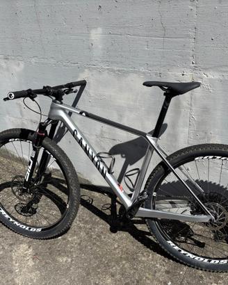 Bici MTB Canyon Exceed CF 7