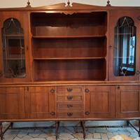 Credenza con vetrina 