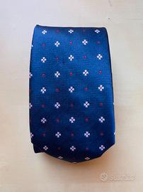 Cravatta Piazza Italia, blu con croci e pois.