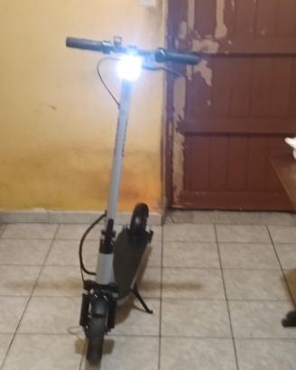 monopattino elettrico Vitale 