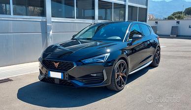 Cupra Seat Leon 2.0 Dsg VZ Carbon 300 Brembo