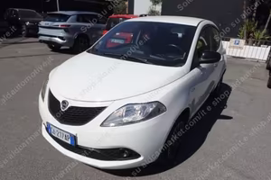 Lancia Ypsilon 1.2 69 CV 5 porte GPL Ecochic Gold 