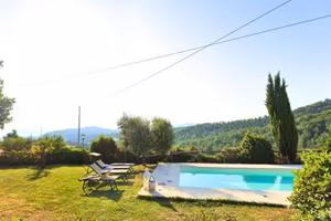 Rustico / Casale di 215 m² con 5 locali e box auto