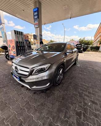 Mercedes GLA 200 d Premium 136 CV | AMG 18”