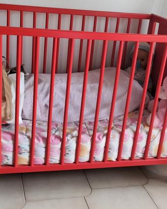 culla Ikea colore rosso 