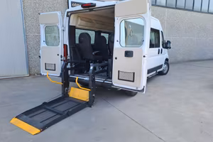 Fiat Ducato TRASPORTO DISABILI Tetto alto