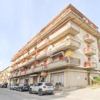 3 LOCALI A CASTIGNANO