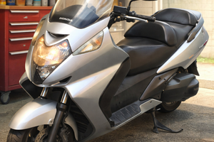 Honda Silver Wing 400