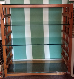 Libreria legno e cristalli