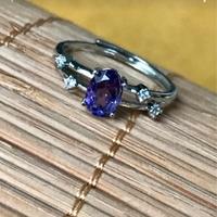 Anello in argento regolabile con ametista 