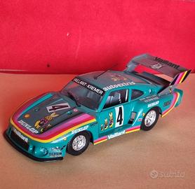 Kremer Porsche 935 Vaillant - Burago Scala 1:24