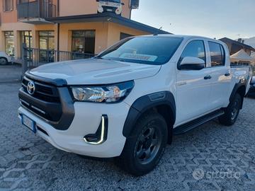 Toyota Hilux 2.4 D-4D 4WD 4 porte Double Cab Loung