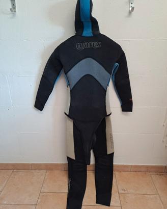 Muta per Immersioni subacquee Mares da 4 mm .
