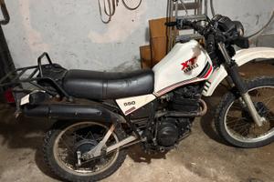 Yamaha XT 550 4 tempi