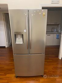 Frigorifero Samsung side by side