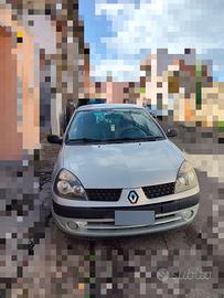 Clio 2003