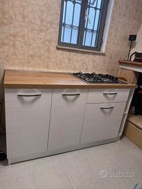 Mobile cucina completo di piano cottura