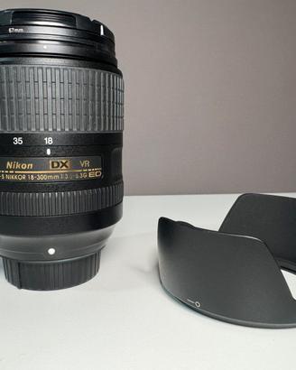 Obiettivo Nikon AF-S 18-300 vr