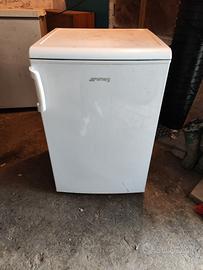 Congelatore piccolo a cassetti