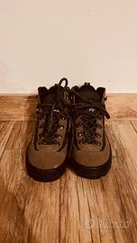 Scarponcini da montagna per bambini