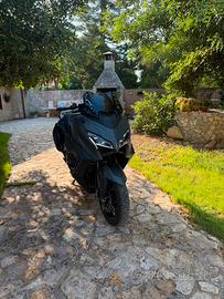 Tmax 560