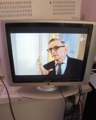 Monitor tv Scott da 17 pollici permuto
