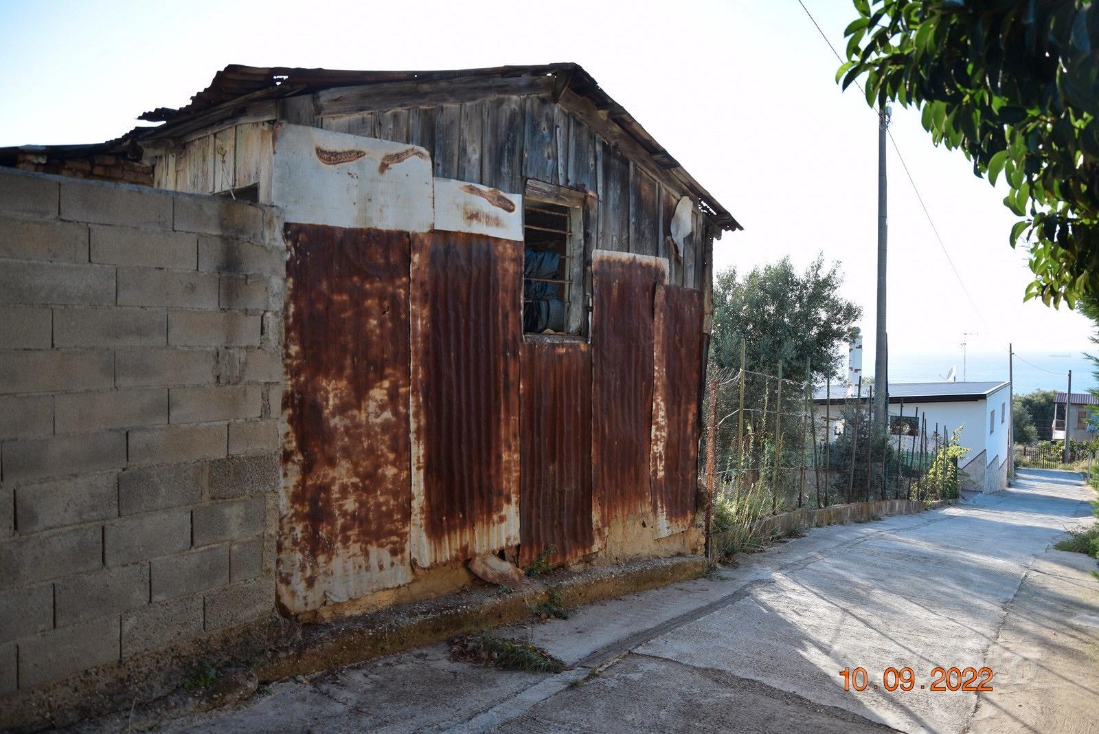 Fabbricati da ricostruire, senza vincoli - Vista 3