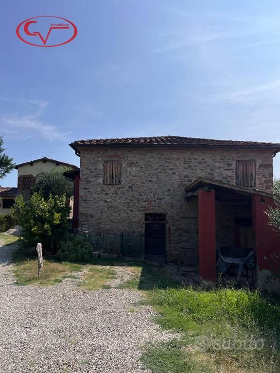 Rustico / Casale di 160 m² con più di 5 locali a M - Vista 5