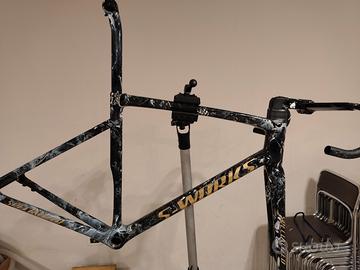 TELAIO IN CARBONIO BICI DA CORSA TG 56 