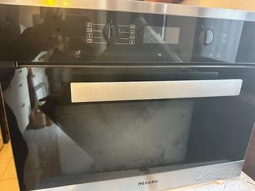 Forno Miele DGC 6400 combinato/vapore ,mai usato