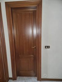 porte di legno e vetro