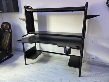 Scrivania Gaming IKEA FREDDE - NUOVA e già montata