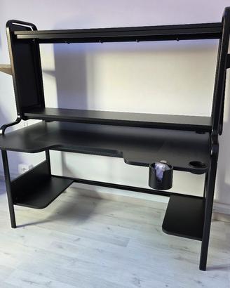 Scrivania Gaming IKEA FREDDE - NUOVA e già montata