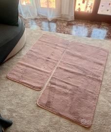 4 tappeti rosa