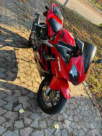 Honda cbr 600 f4