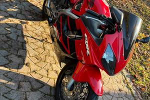 Honda cbr 600 f4