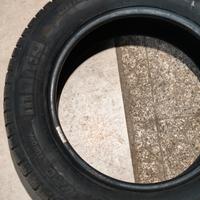 2 Gomme pneumatici Momo 4 stagioni dot 2024