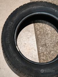 2 Gomme pneumatici Momo 4 stagioni dot 2024