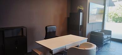 Scrivania in Coworking Moderno